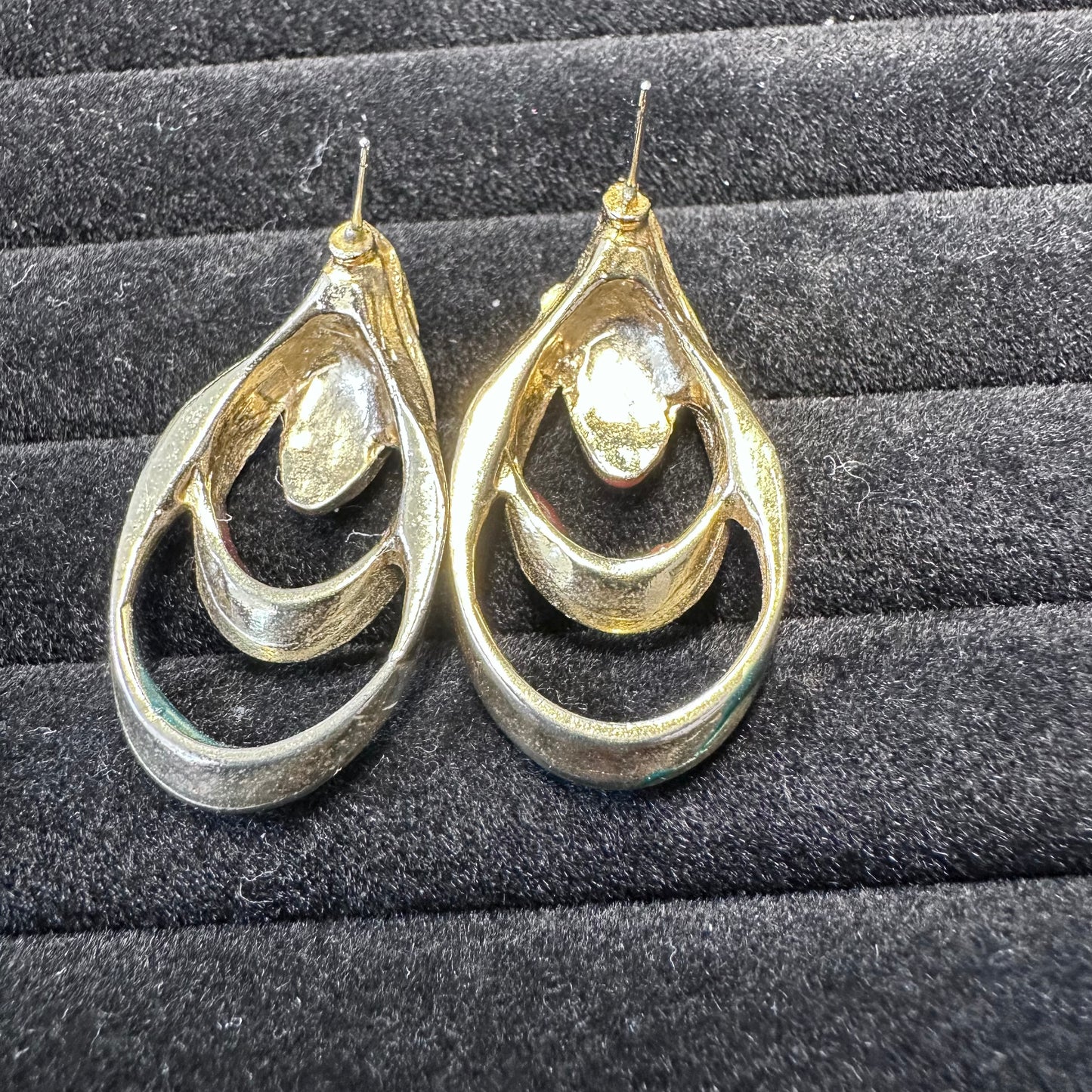 Vintage Gold Tone Swirl Multicolor Dangle Tear Drop Pierced Earring