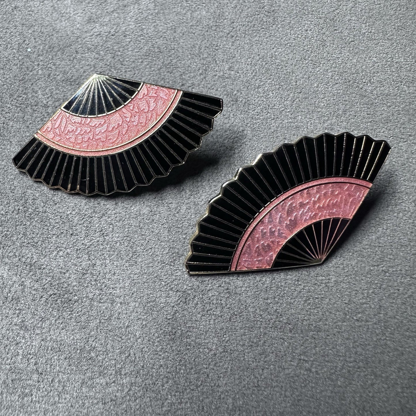 Vintage Pink Enamel Isle Of Skyes Earrings Goldtone Fan Jewelry Pierced Scottish