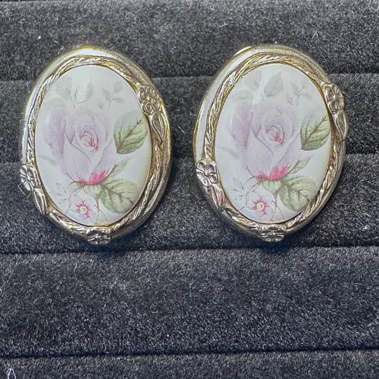 Vintage 1928 Porcelain Motif Transfer Rose Print Oval Shape Gold Tone Cushion Clip On Earring