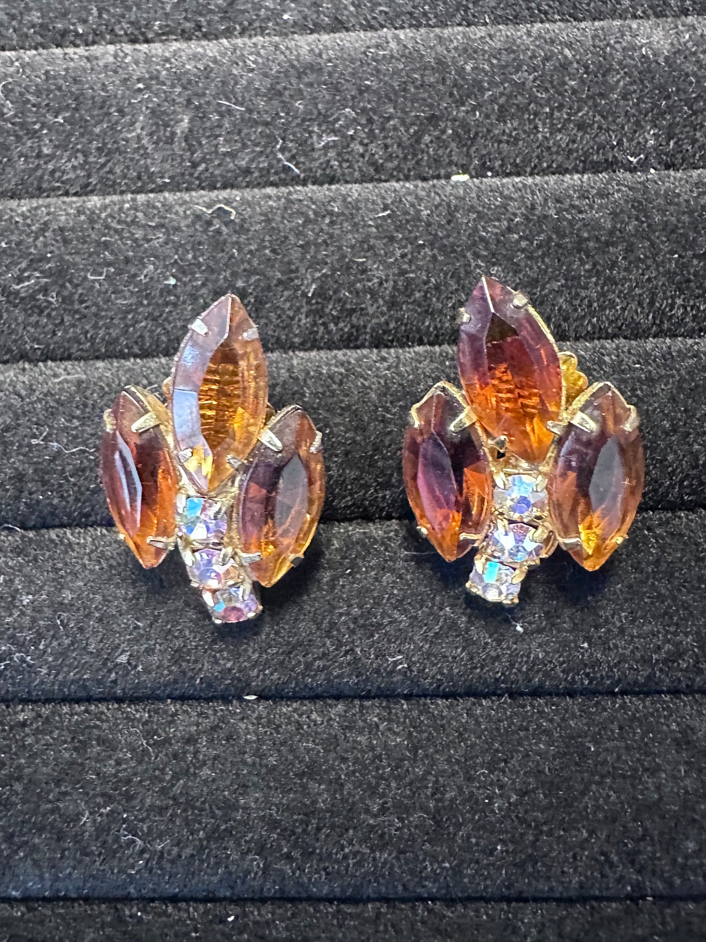 Vintage Juliana Brown Crystal Rhinestone Clip On Earrings