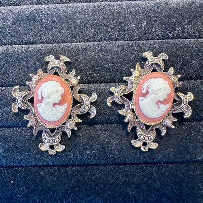 Vintage Ornate Cameo Pierced Earring