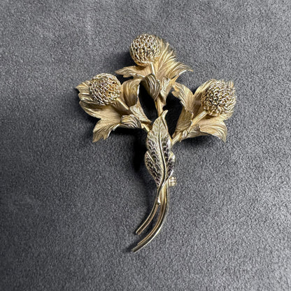 Vintage gold tone thistle flower Brooch Pin
