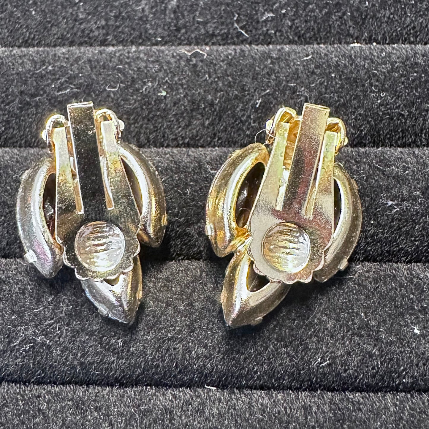 Vintage Juliana Brown Crystal Rhinestone Clip On Earrings