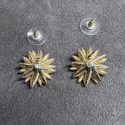 Stunning Gold Toned Pierced Earring
