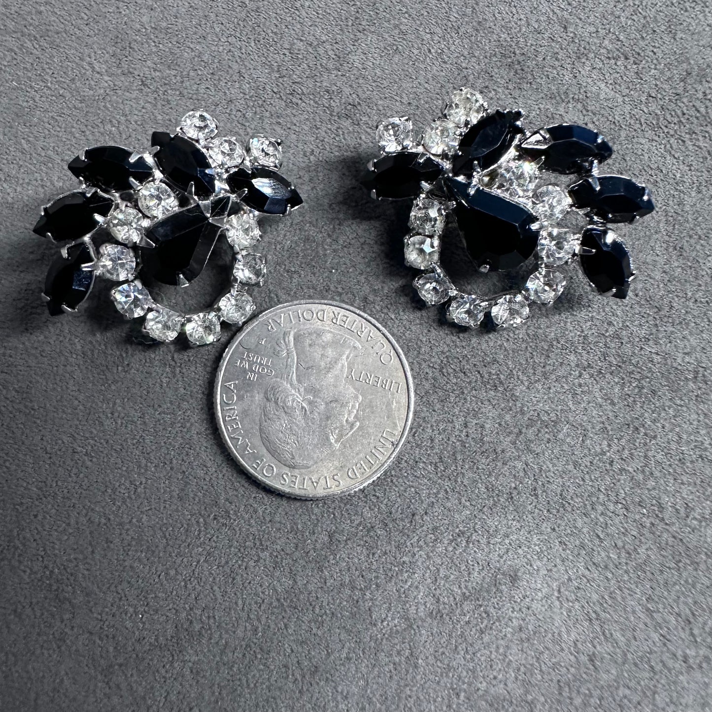 Vtg Black and Clear Crystal Rhinestone Clip-On Cluster Earrings