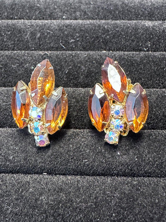 Vintage Juliana Brown Crystal Rhinestone Clip On Earrings