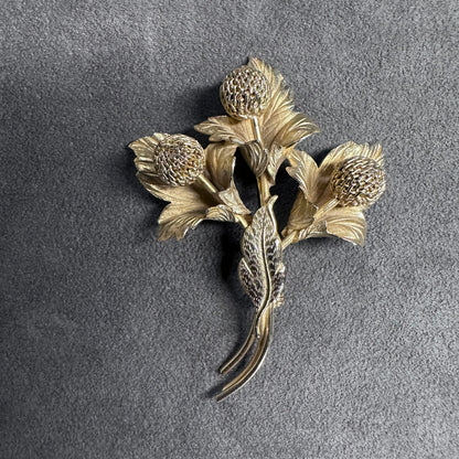 Vintage gold tone thistle flower Brooch Pin