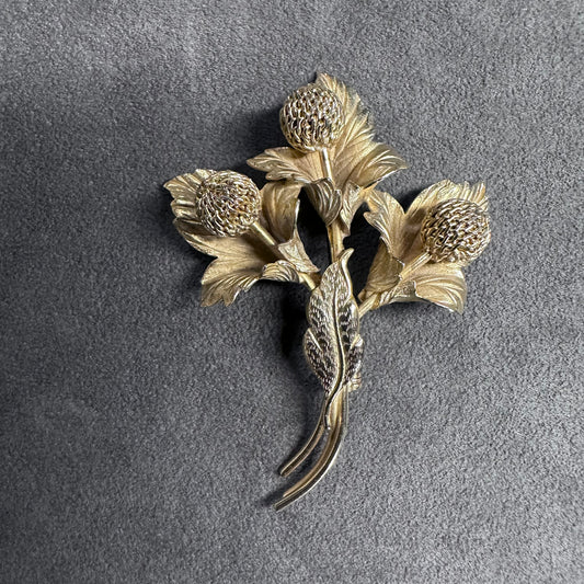 Vintage gold tone thistle flower Brooch Pin