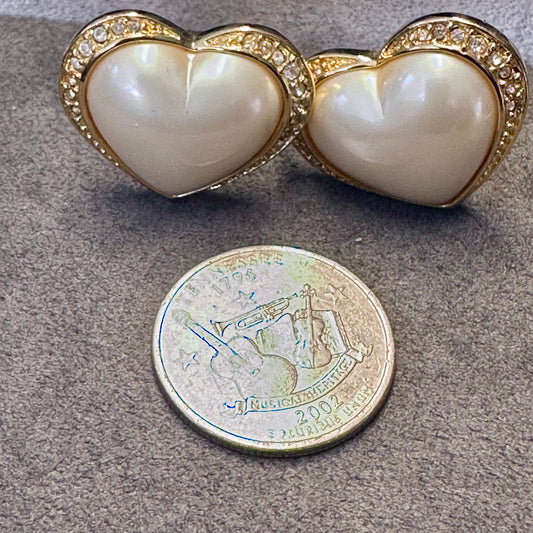Vintage Trifari Gold Tone Heart Faux Pearl Rhinestone Clip On Earring