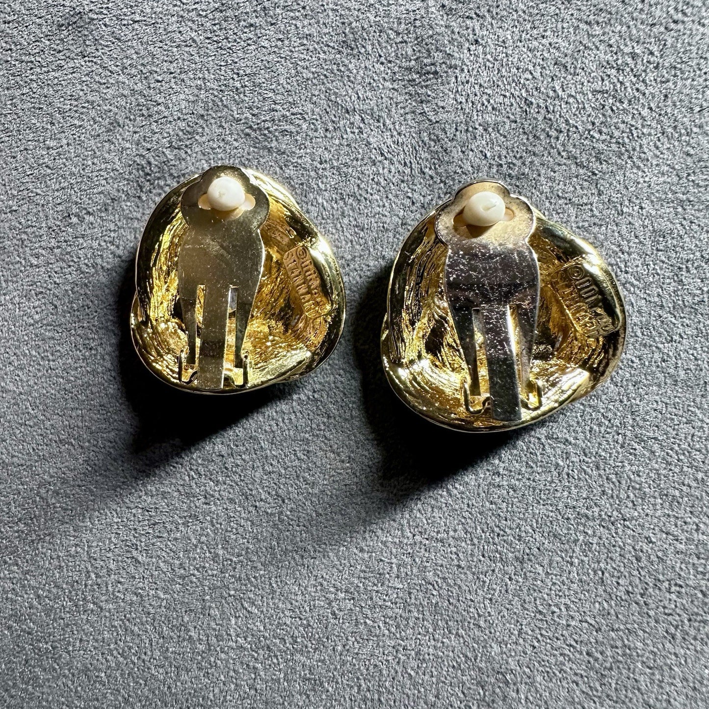 Vtg Donald Stannard  Gold Tone Green Blue Enamel Swirls Classic Clip On Earrings