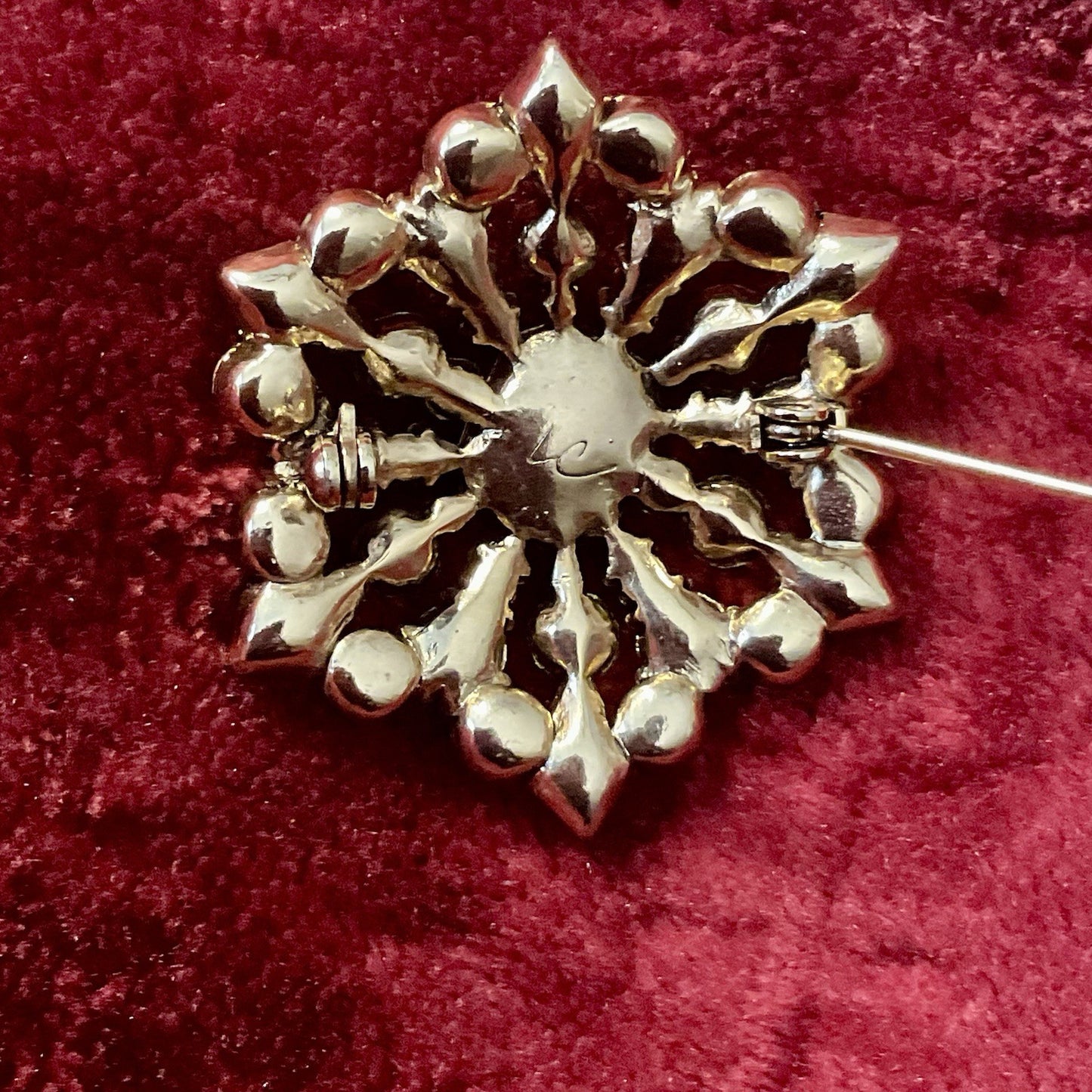 Liz Claiborne Gold-Tone Brooch – Fall Rhinestone Colors, LC Signed