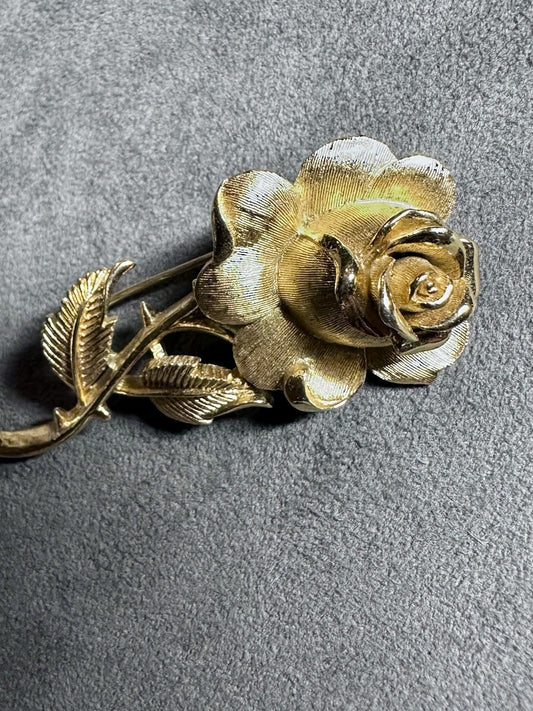 Vintage Trifari Gold Tone Rose Flower Brooch Pin – Classic Floral Jewelry