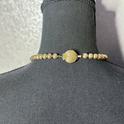 Vintage Ribbed Ball Gold Tone Bead Choker Necklace