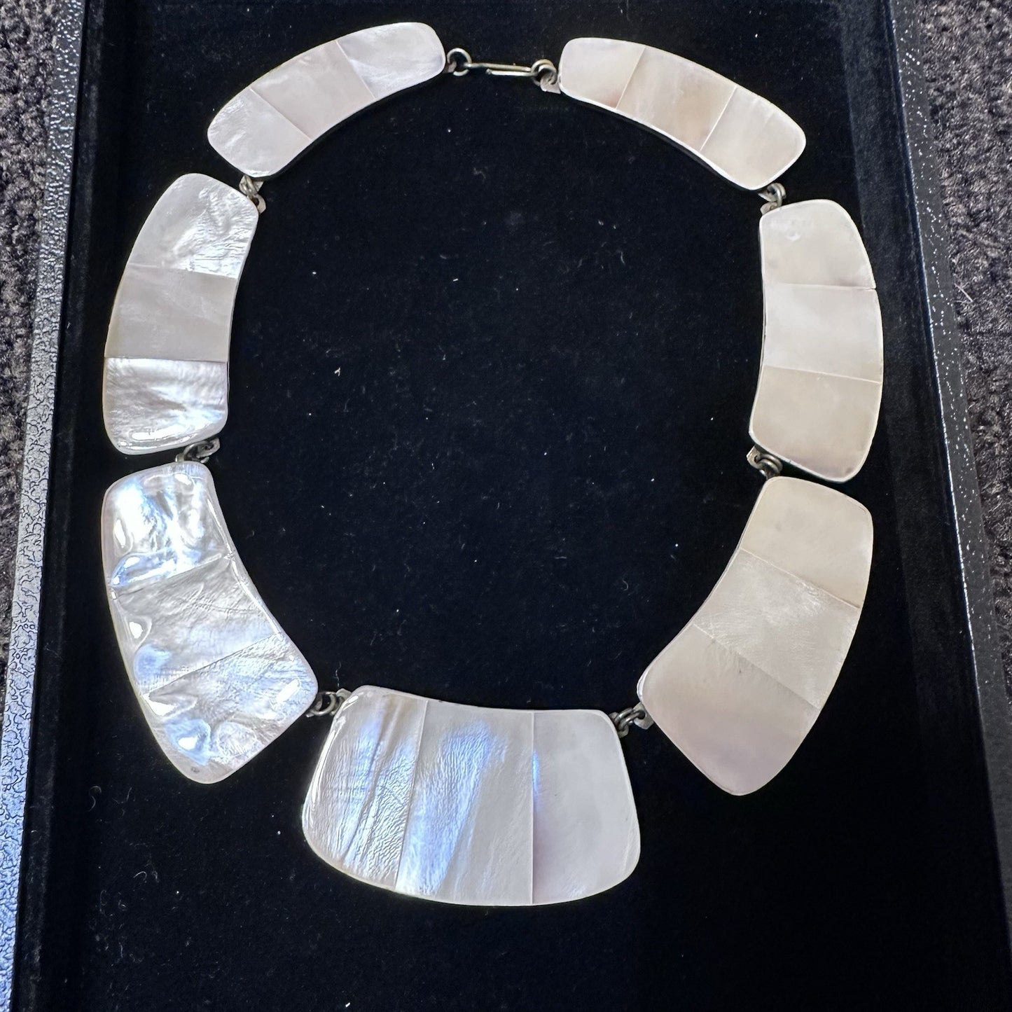 VINTAGE MOTHER OF PEARL PANEL INLAID COLLAR NECKLACE