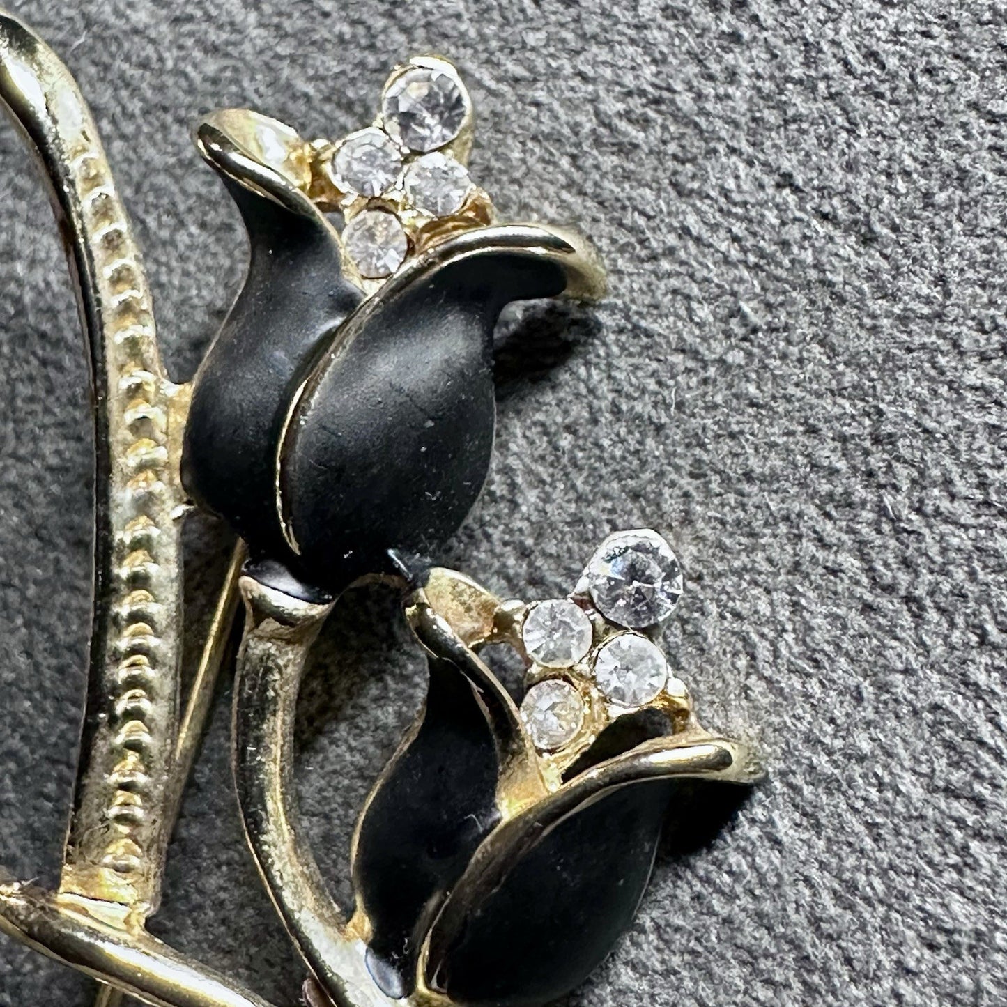 Vintage Tulip Gold Black Rhinestone Brooch Pin